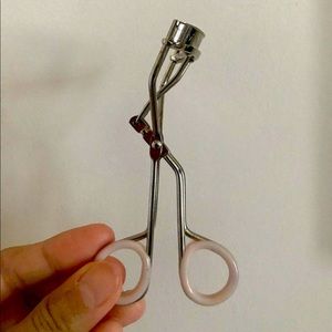 Mary Kay Eyelash Curler - Silver/pale pink